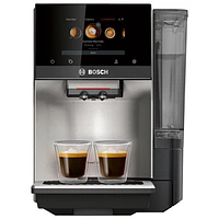 Machine à espresso automatique VeroCafe 800 de Bosch avec système de lait intégré