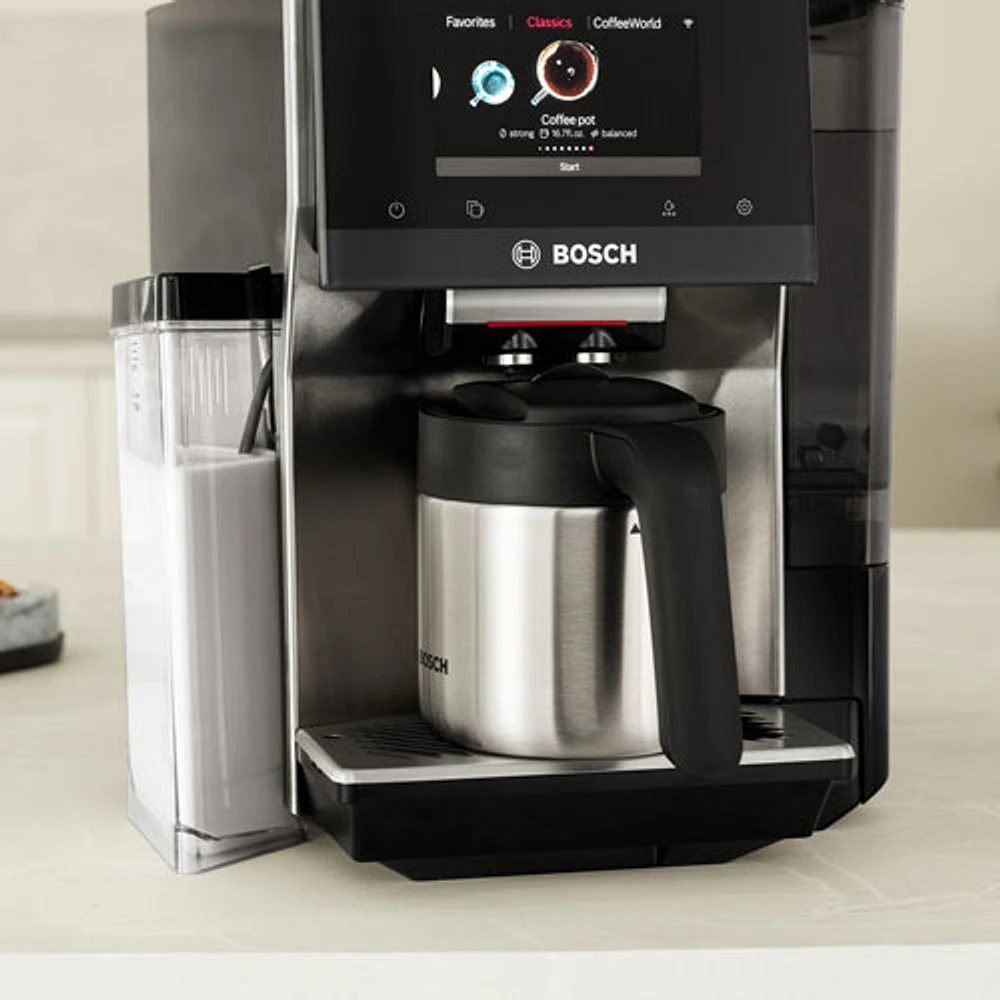 Bosch VeroCafe 800 Series Automatic Espresso Machine with Integrated Milk System & Milk Container