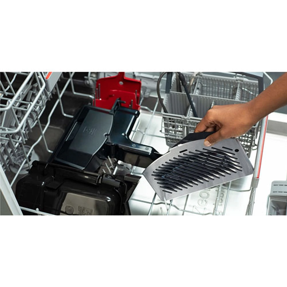 Bosch VeroCafe 800 Series Automatic Espresso Machine with Integrated Milk System & Milk Container