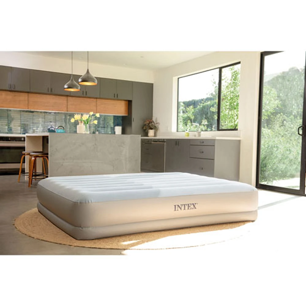 Intex Dura-Beam Plus Mid-Rise 14" Air Bed with Built-in USB Pump & Inflatable Pillows - Queen - Blue