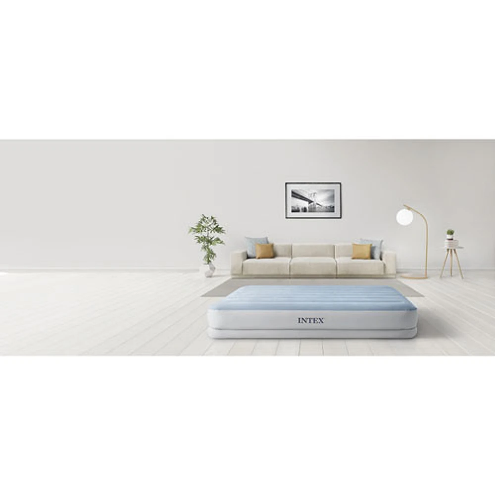 Intex Dura-Beam Plus Mid-Rise 14" Air Bed with Built-in USB Pump & Inflatable Pillows - Queen - Blue