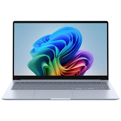 Portable de 15,6 po Galaxy Book4 Edge SE de Samsung - Bleu saphir (Snapdragon X QC/RAM 16 Go/SSD 512 Go)