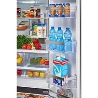 Réfrigérateur à deux portes 24,8 pi³ 33 po à distributeur d'eau et de glace Profile de GE (PFE24HYRCFS) - Acier inoxydable