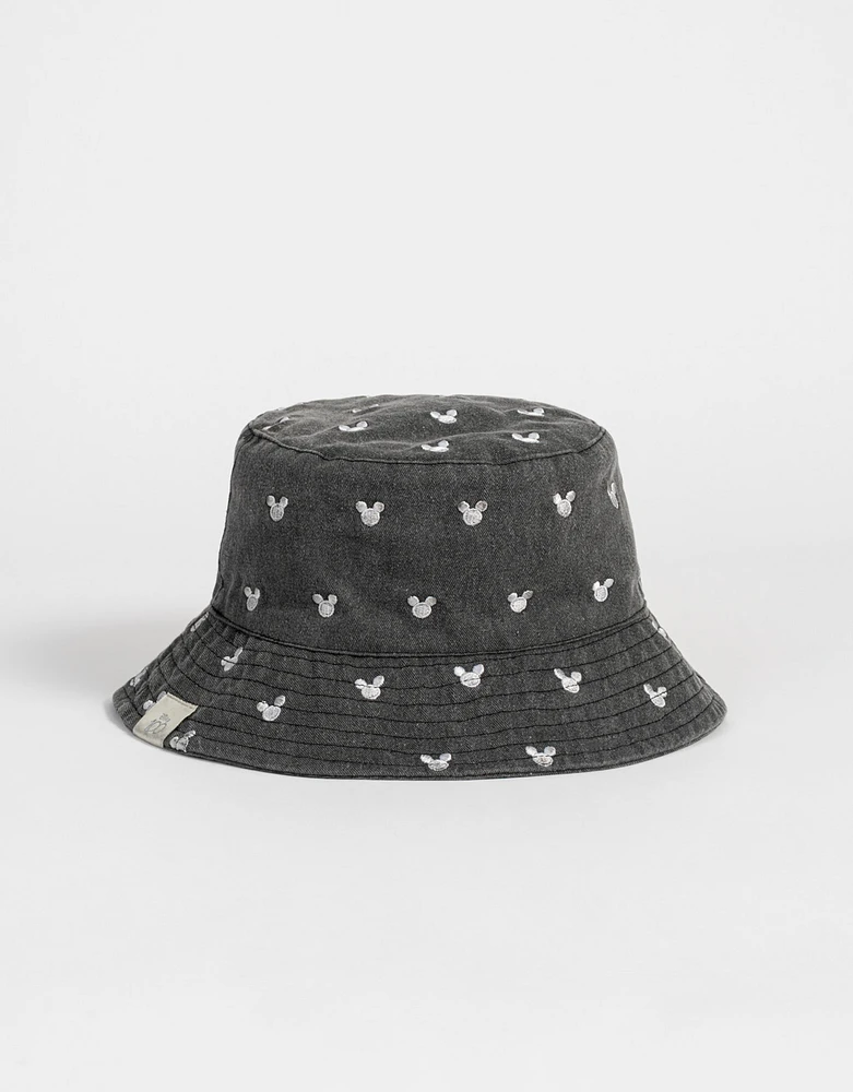 Sombrero con bordado "disney"