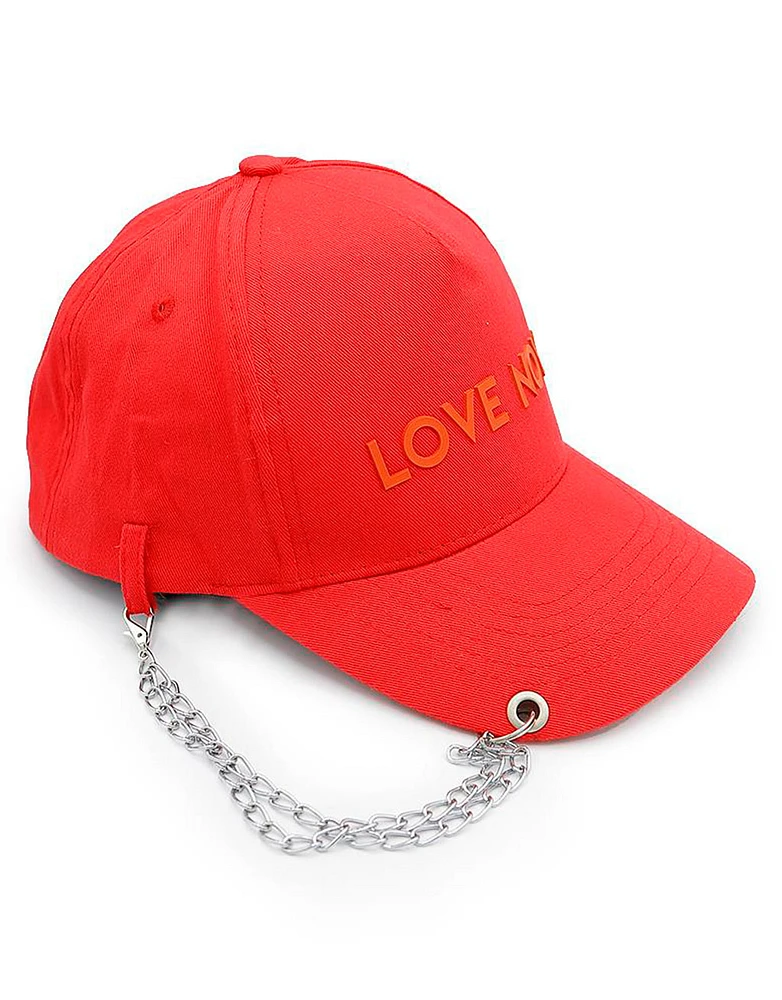 Gorra con cadena