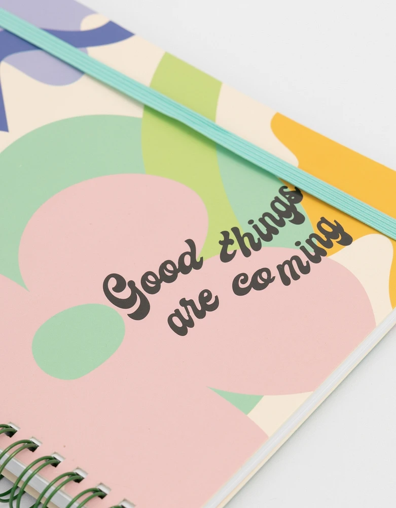 Cuaderno a5  "good things are coming"