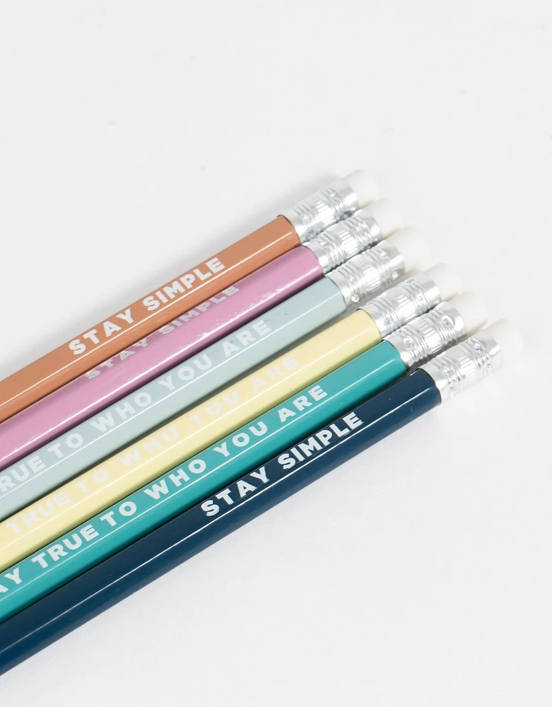 Set de lápices con frase "colores cálidos"
