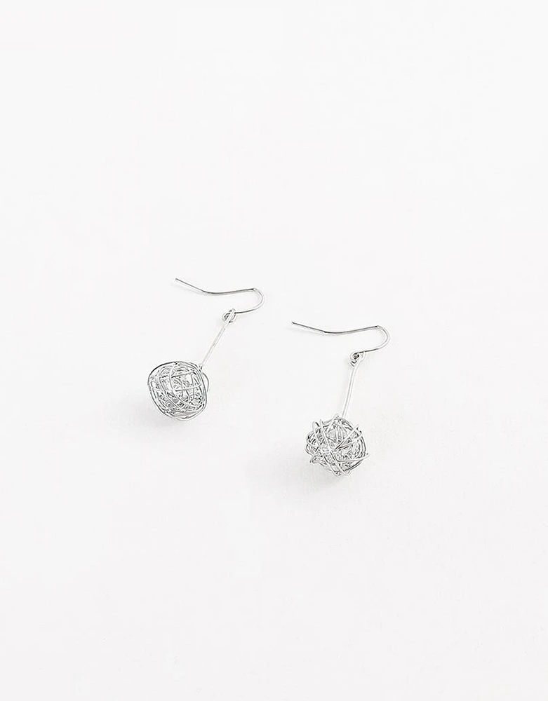 Aretes colgantes alambrados