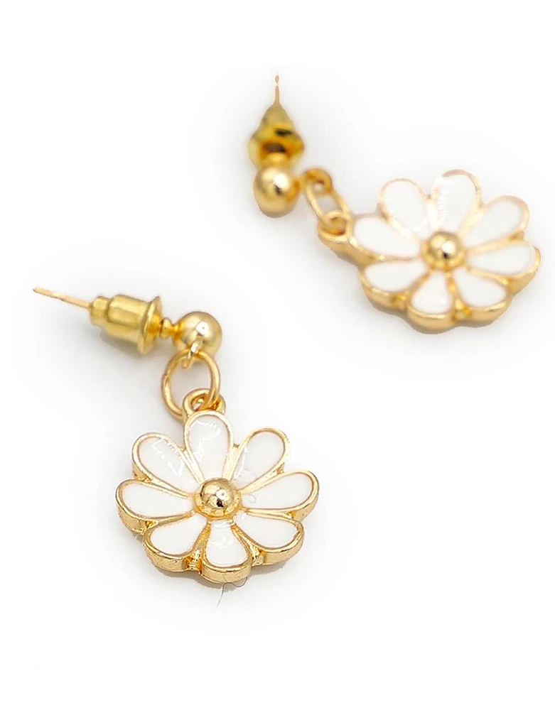 Aretes colgantes cortos con flores