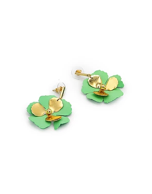 Aretes colgantes cortos con flores