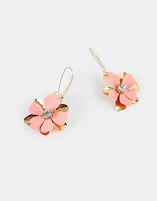 Aretes colgantes cortos con flores