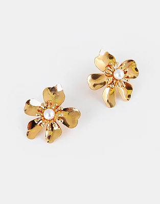 Aretes pasantes con flores