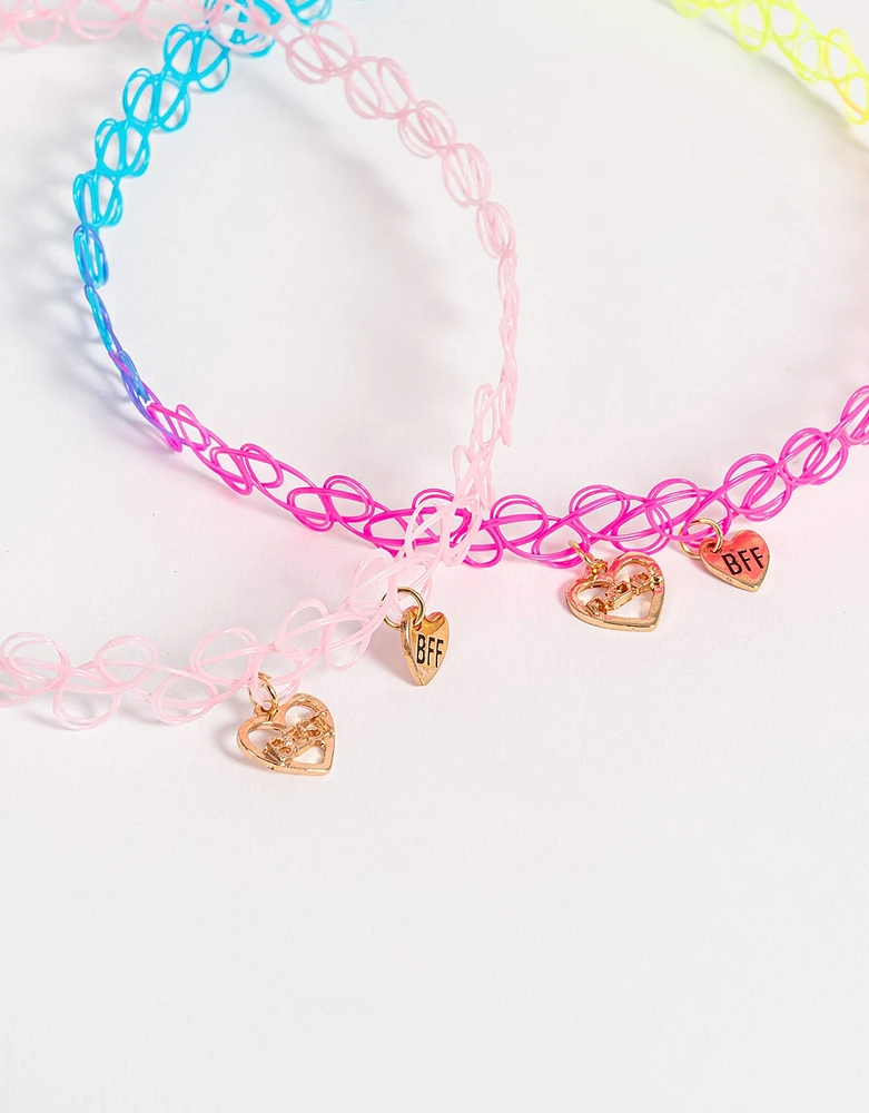 Set de chokers con dije de corazón