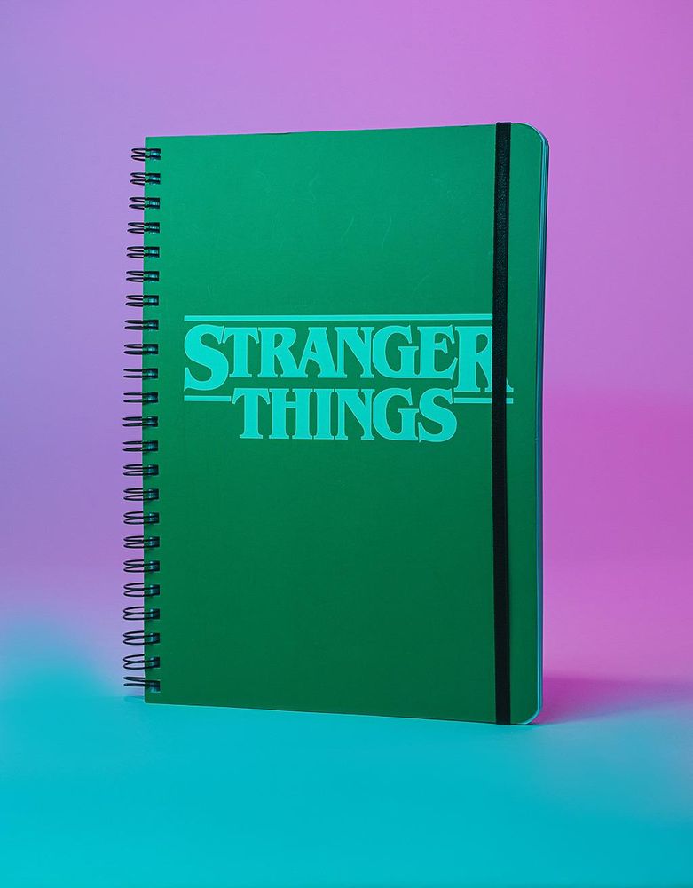 Cuaderno a4 stranger things tm © netflix