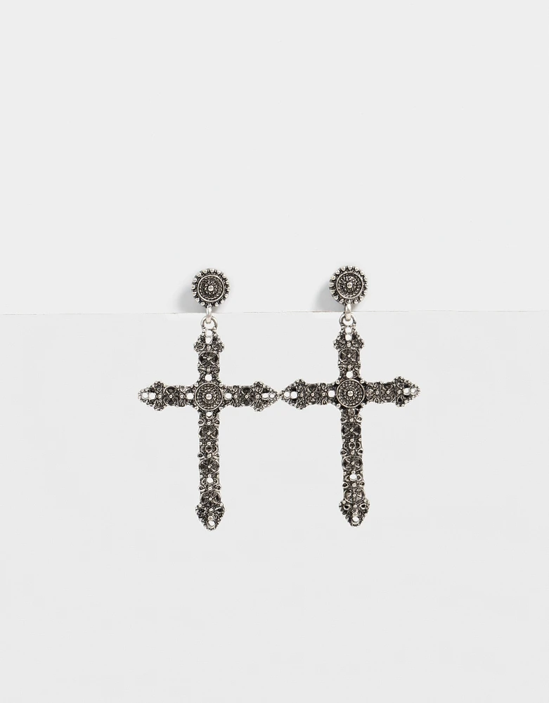 Aretes colgantes largos con cruz