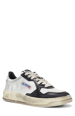 AUTRY Medalist Super Low Sneaker White/Black/Silver at Nordstrom,