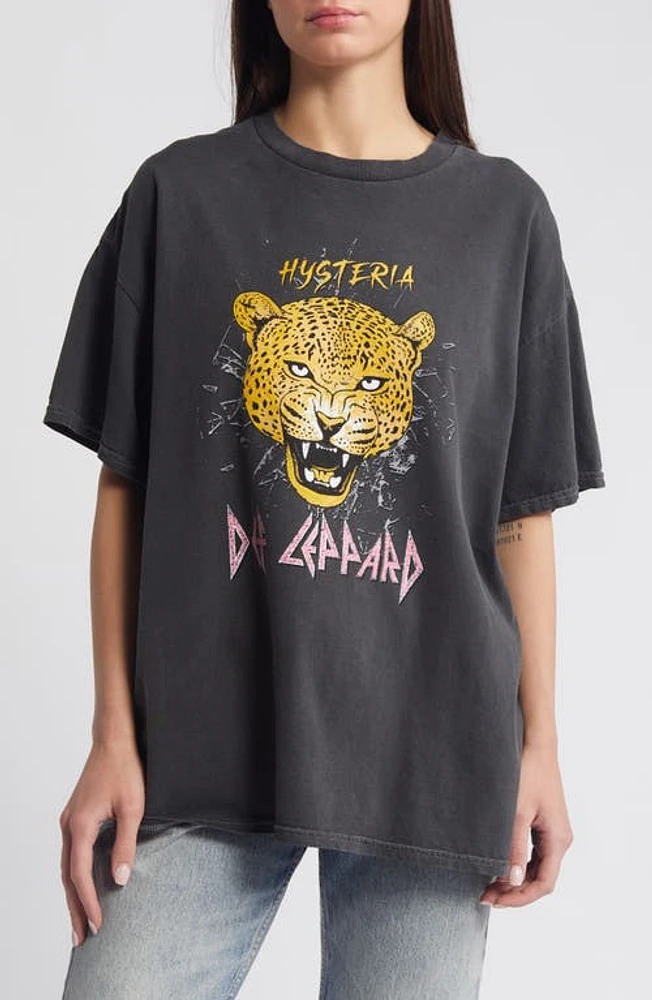 Vinyl Icons Def Leppard Hysteria Oversize Graphic T-Shirt Washed Black at Nordstrom,