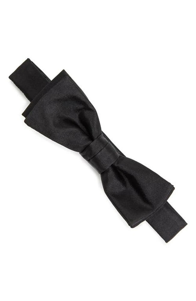 BOSS Pre-Tied Silk Bow Tie in Black at Nordstrom