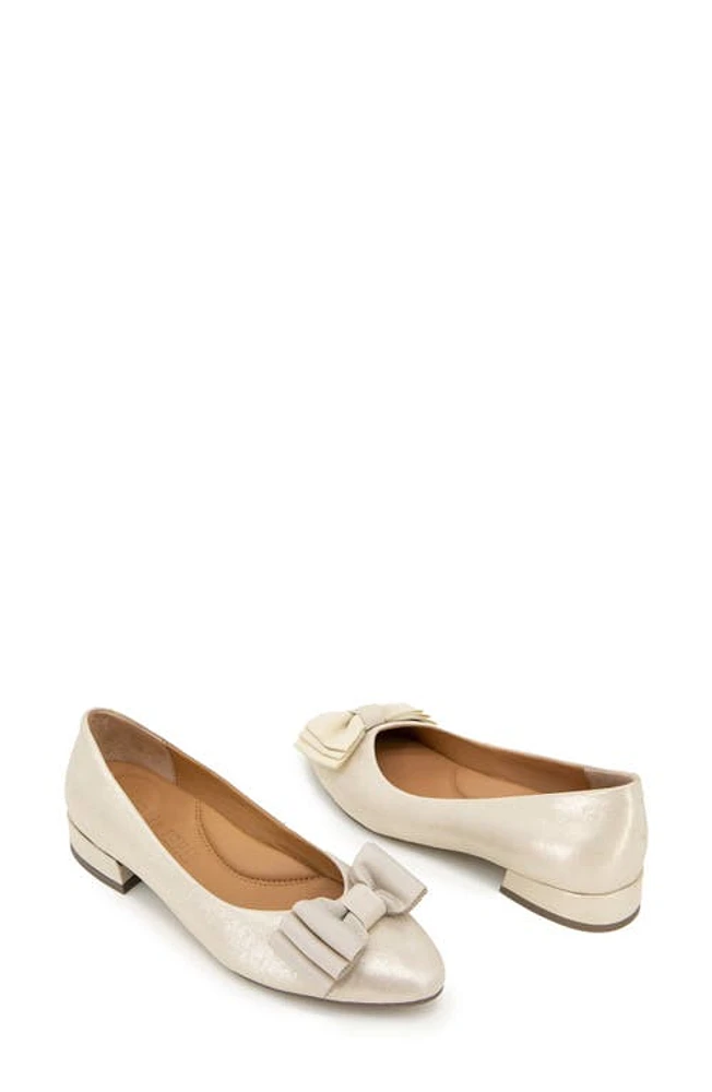 GENTLE SOULS BY KENNETH COLE Atlas Bow Detail Pump Ice Metallic Leather at Nordstrom,