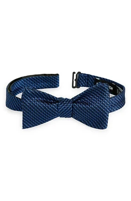 Nordstrom Solid Silk Bow Tie in Navy at Nordstrom