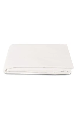 Matouk Bergamo 500 Thread Count Cotton Percale Fitted Sheet in White at Nordstrom, Size California King