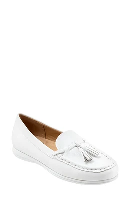 Trotters Dawson Tassel Loafer White at Nordstrom,