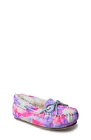 Minnetonka Kids' Faux Shearling Slipper Purple Tie Dye at Nordstrom, M