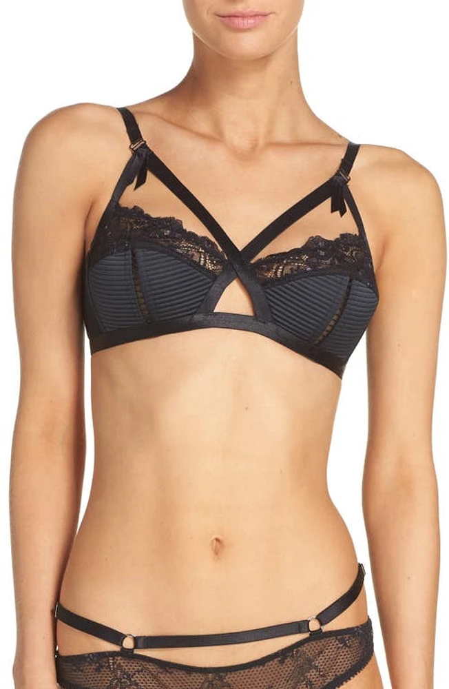 Dita Von Teese Madame X Wireless Bra Black at Nordstrom,