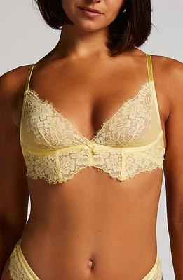 Hunkemöller Milaan Triangle Lace Bralette Pale Banana at Nordstrom,