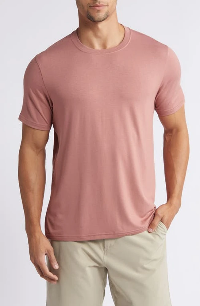 Free Fly Motion Performance T-Shirt at Nordstrom,