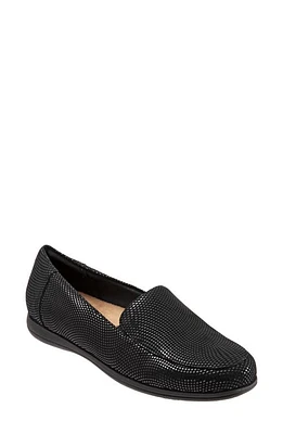 Trotters Deanna Flat Black Mini Dot Leather at Nordstrom,