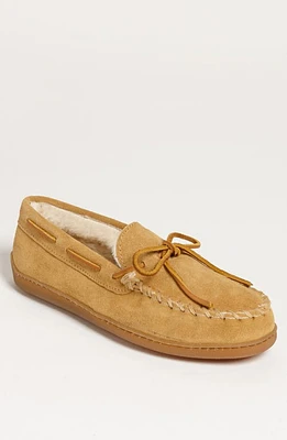 Minnetonka Lined Hardsole Slipper Tan Suede at Nordstrom