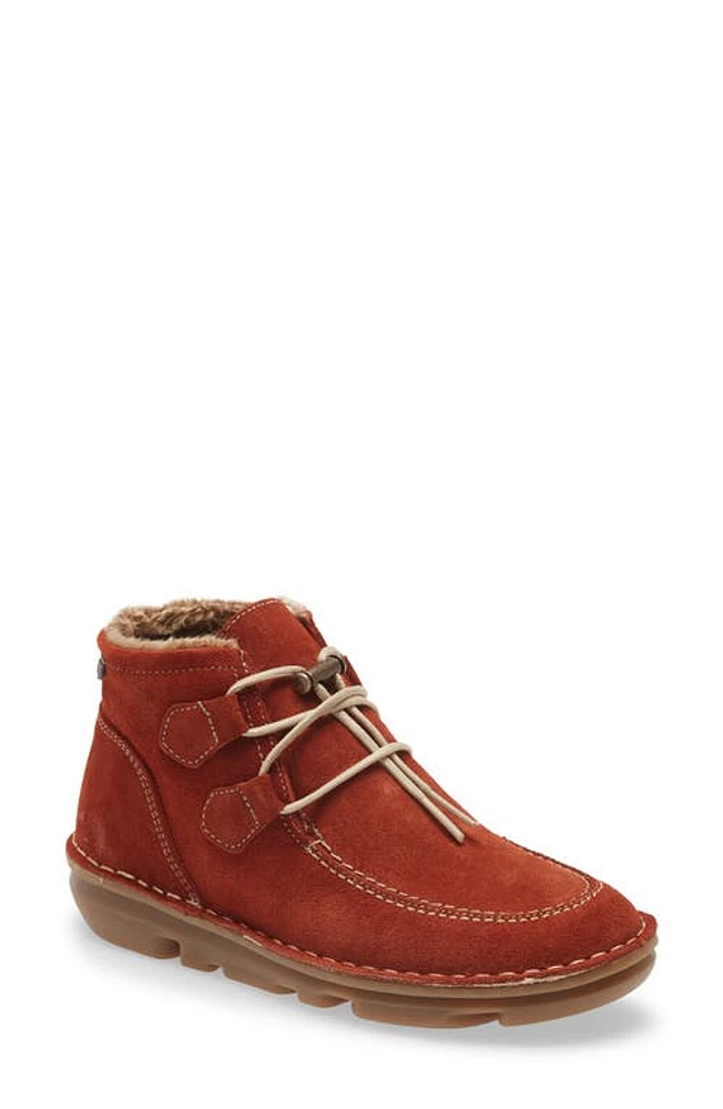 On Foot Water Repellent Chukka Boot in Rust at Nordstrom, Size 6Us