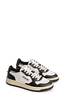 AUTRY Medalist Low Sneaker / at Nordstrom