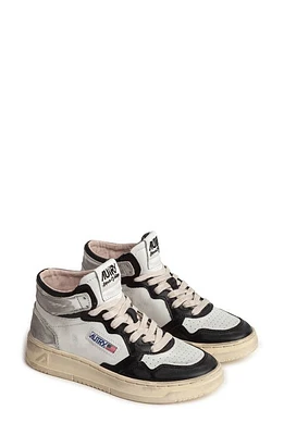 AUTRY Medalist Sneaker White/Black at Nordstrom,