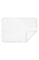 Matouk Cairo Scallop Trim Cotton Quilted Bath Mat in Sand at Nordstrom