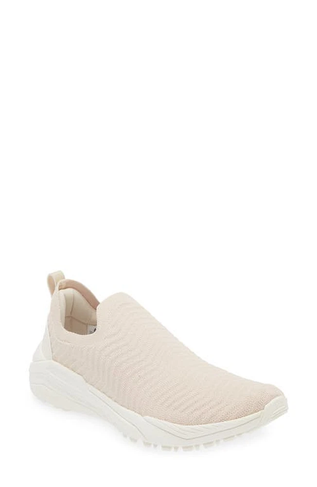 APL TechLoom Traveler Slip-On Sneaker Beach /Ivory at Nordstrom,