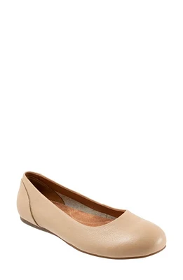 SoftWalk Sonoma Flat Beige at Nordstrom,