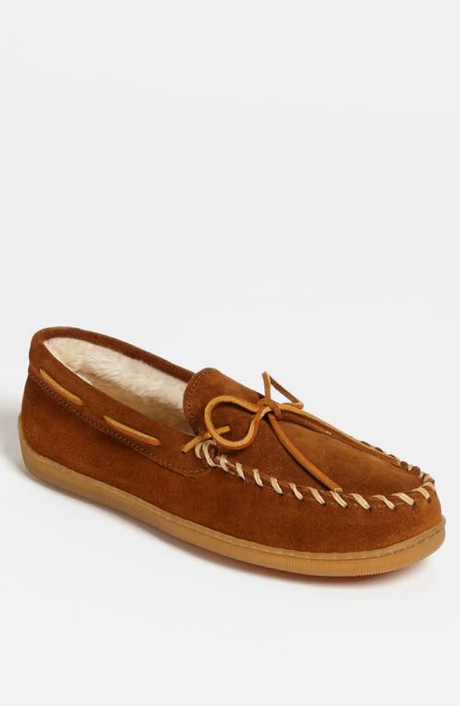 Minnetonka Lined Hardsole Slipper Brown Suede at Nordstrom