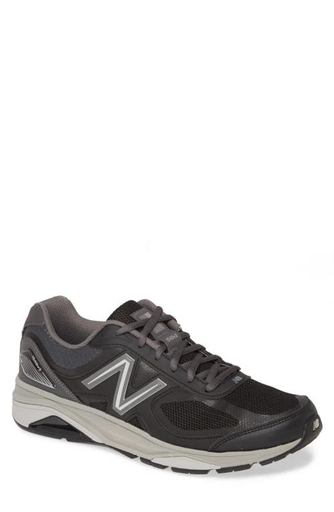 New Balance 1540v3 Running shoe Black at