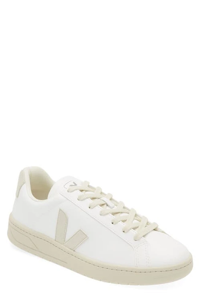 Veja Urca Sneaker in White Natural at Nordstrom, Size 47