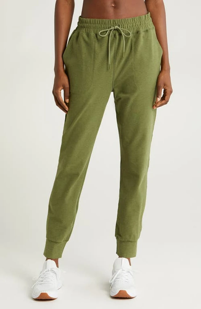 Beyond Yoga Commuter Space Dye Midi Joggers Heather at Nordstrom,