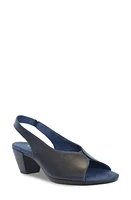 Munro Rochelle Slingback Sandal Navy Leather at Nordstrom,