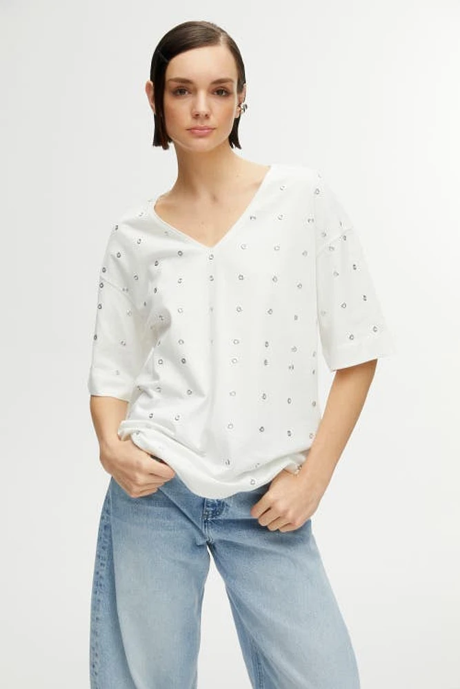 Nocturne Metal Ring Embroidered T-Shirt in Ecru at Nordstrom