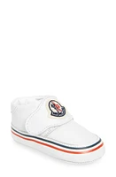 Moncler Bebé Crib Shoe White at Nordstrom,