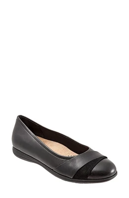 Trotters Danni Leather & Suede Flat Black at Nordstrom,