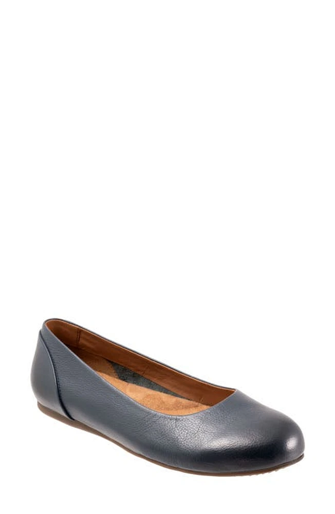 SoftWalk Sonoma Flat Navy Tumbled at Nordstrom,