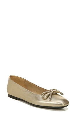 Naturalizer Poetic Skimmer Flat in Gold at Nordstrom, Size 8