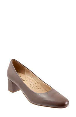 Trotters Daria Block Heel Pump Taupe at Nordstrom,