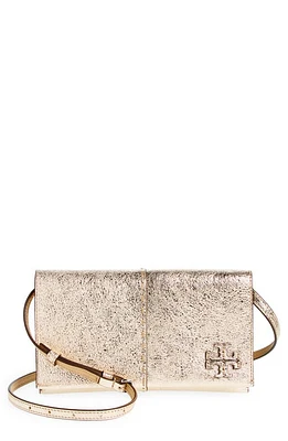 Tory Burch McGraw Metallic Leather Crossbody Wallet in Gold at Nordstrom